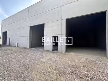 location entrepôt montauroux 83440 102m²