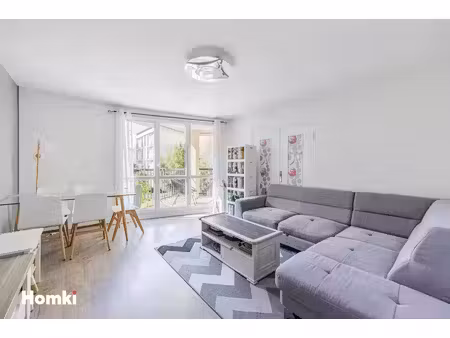 appartement t3 de 68 m² (inclus parking+cave) à courbevoie 92400  rue pierre brossolette