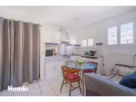 appartement t2 de 25 m² à marseille 13007  rue rigord