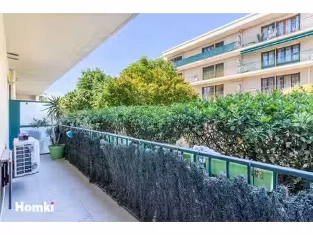 13012 t3 en rdc de 54 m² a 15 minutes a pied du metro de st barnabe