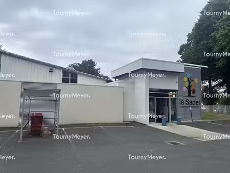 vente local d’activités 790m²