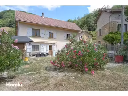 maison avec dépendances et grand terrain – chirens