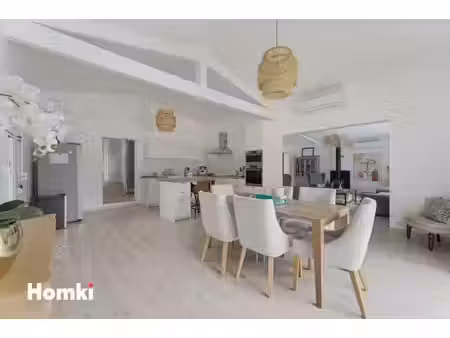 tabanac – maison rénovée – 155 m² – 4 chambres – piscine – terrain 1 200 m²