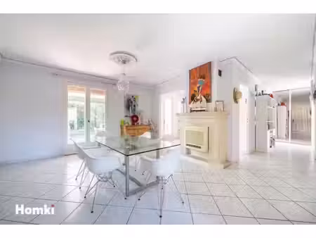 dpe c villa 7 pièces de 155m² avec piscine sur sarrians
