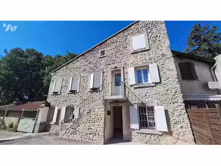 vente immeuble à eyguières (13430)  262 500 €