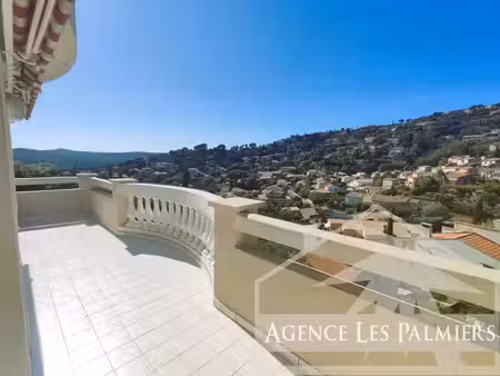 vente appartement 3 pièces 59m2 bormes-les-mimosas 83230 - 330000 € - surface privée