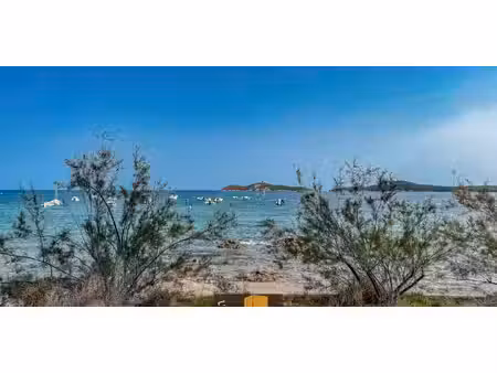 villa en bord de mer avec jardin sainte lucie de porto vecchio (2a)
