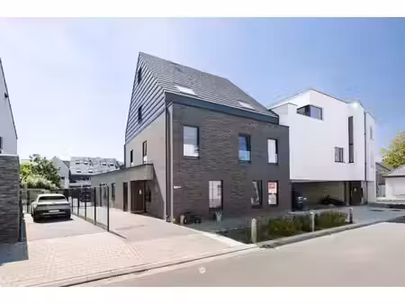 appartement te koop in vrasene met 1 slaapkamer
