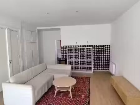 location appartement 4 pièces 75 m² à marseille 6 (13006)