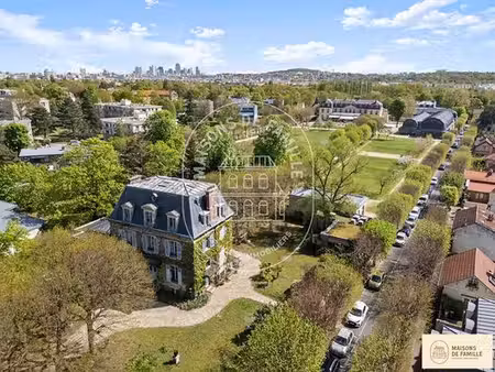maison de 10 pièces de luxe en vente à croissy-sur-seine  france