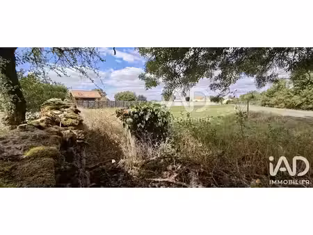 vente terrain 1083 m² à pouille (85570)  23 000 €