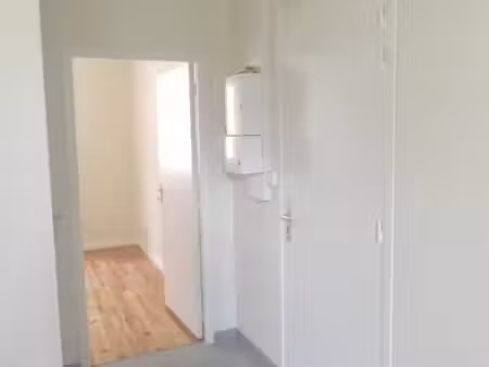 location appartement 1 pièce 26 m² à grenoble (38000)