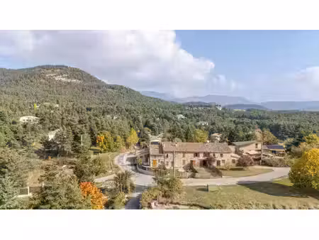 vente maison 3 pièces 120 m² la martre (83840)