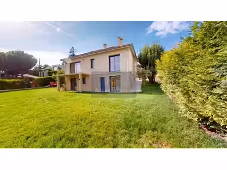 vente maison 5 pièces 120 m2 à marly-le-roi