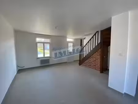 location maison 4 pièces 82 m² à averdoingt (62127)  770 €