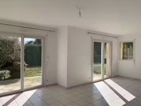 location maison 6 pièces 115.66 m² à noyal-pontivy (56920)  980 €