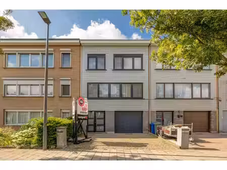 huis te koop in merksem met 3 slaapkamers