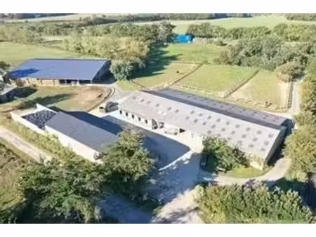 prestigieux immeuble de rapport en vente à surzur  france