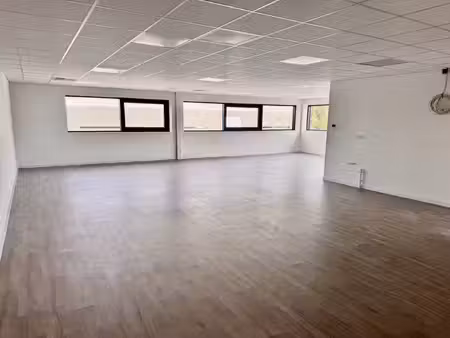 location local professionnel 118m² amiens 80080