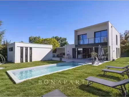 maison de 6 pièces de luxe en vente à dommartin  france