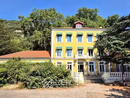 maison de prestige de 2000 m2 en vente soyons  auvergne-rhône-alpes