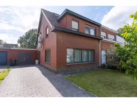 huis te koop in brasschaat met 3 slaapkamers