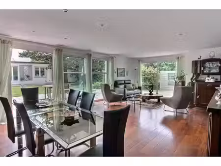 villa 200 m² 5 chambres séjour de 40 m² sur parcelle de 1354 m²