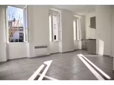 prestigieux immeuble de rapport en vente à marseille  provence-alpes-côte d'azur