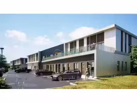location local commercial