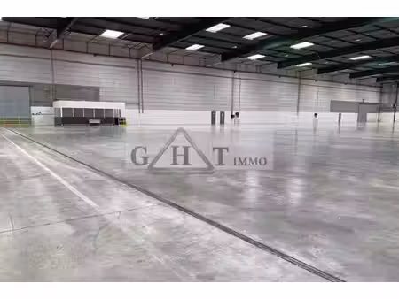 location local commercial