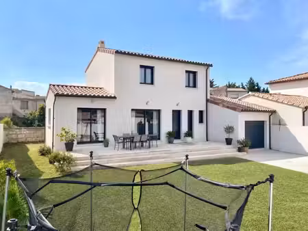 vente maison 4 pièces 100 m² beaucaire (30300)