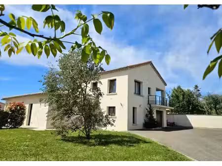 vente maison 6 pièces 191 m² alès (30100)