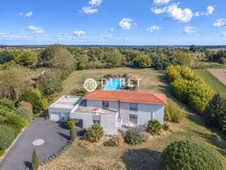 vente maison piscine à maisdon-sur-sèvre (44690) : à vendre piscine / 180m² maisdon-sur-sè