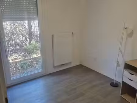 location appartement 1 pièce 13 m² à ambarès-et-lagrave (33440)