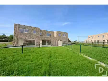 huis te huur in proven met 3 slaapkamers