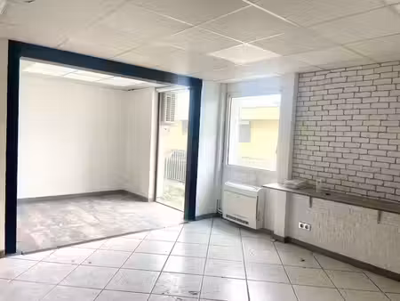 vente locaux professionnels 7 pièces 116 m² à annecy (74000)  380 000 €