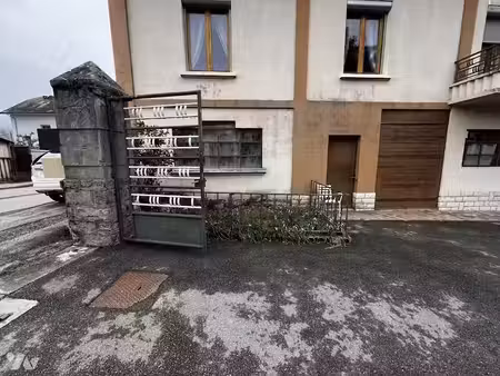 vente locaux professionnels à saint-jean-de-maurienne (73300)  57 750 €