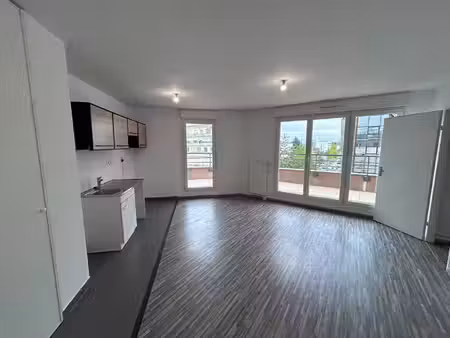location appartement 2 pièces  43.94m²  meaux