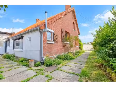 vente maison 5 pièces 110 m² à brouchy (80400)  100 000 €