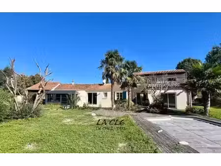 location maison 6 pièces 175m² aiffres 79230