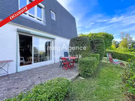 plaisir  maison de 144 m2  6 pièces  3 chambres  terrain 577 m2