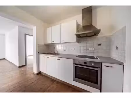appartement te koop in momalle met 1 slaapkamer