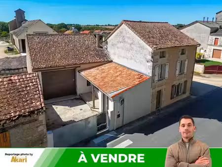 vente maison 5 pièces 162 m² à bouresse (86410)  130 000 €