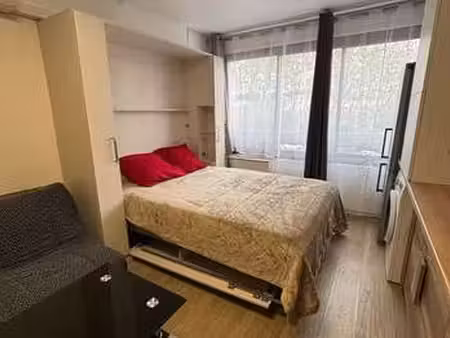 location appartement t1 meublé à fréjus (83370) : à louer t1 meublé / 30m² fréjus