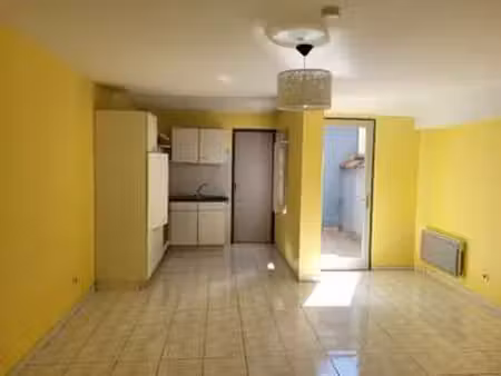 location appartement 2 pièces à pau (64000) : à louer 2 pièces / 42m² pau