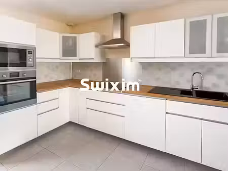 vente maison 5 pièces 90 m² à pierrelatte (26700)  235 000 €