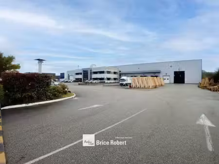 vente entrepôt 6500m²