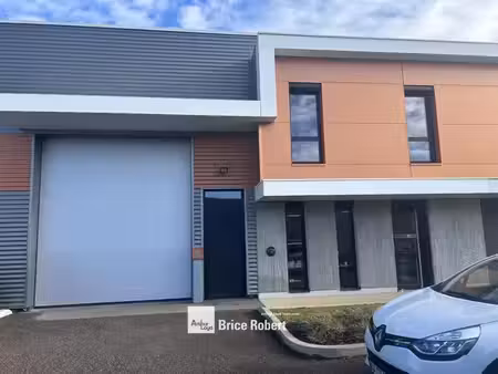 location local d’activités meyzieu 69330 358m²