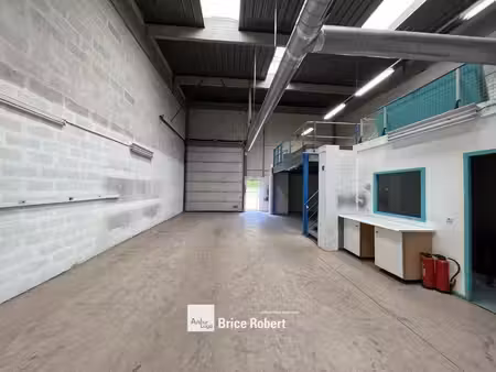 location local d’activités lyon 69003 193m²