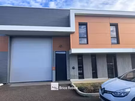 location local d’activités meyzieu 69330 358m²